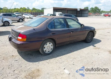 1999 Nissan Altima Gle/Gxe/Se/Se-L/Xe z USA, uszkodzony, nr VIN 1N4DL01D3XC124594